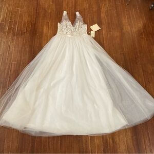 NWT bridal wedding formal pageant gown sheer see through bodice on trend